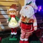 Santa Repostero Decorativo Navideño con Dulces y Traje Rojo